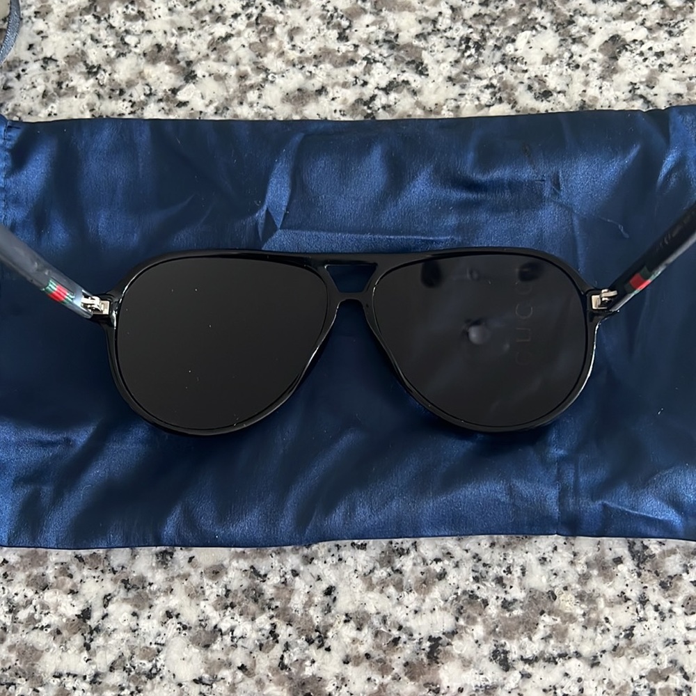 Gucci black Polarized Pilot Men's Sunglasses - Picture 6 of 6